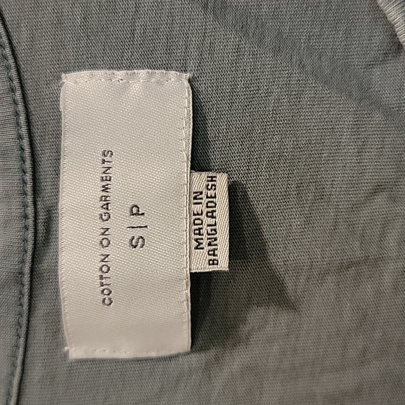 Cotton on Garments Men's Tank - Picture 2 of 5